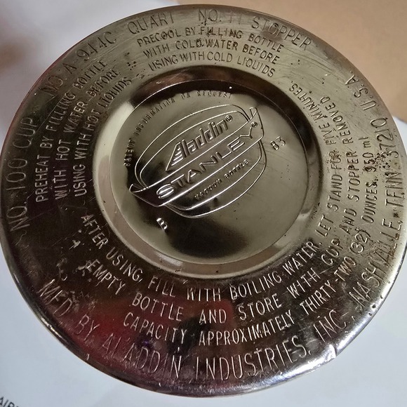 Vintage Aladdin Stanley Thermos A-944C 1 Qt Vacuum Bottle #100 Cup #11 Stopper - Picture 8 of 16